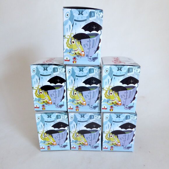 RARE NEW 2004 3” SCARY GIRL DESIGNER URBAN ART VINYL FIGURES LOT OF 7 - Picture 9 of 11